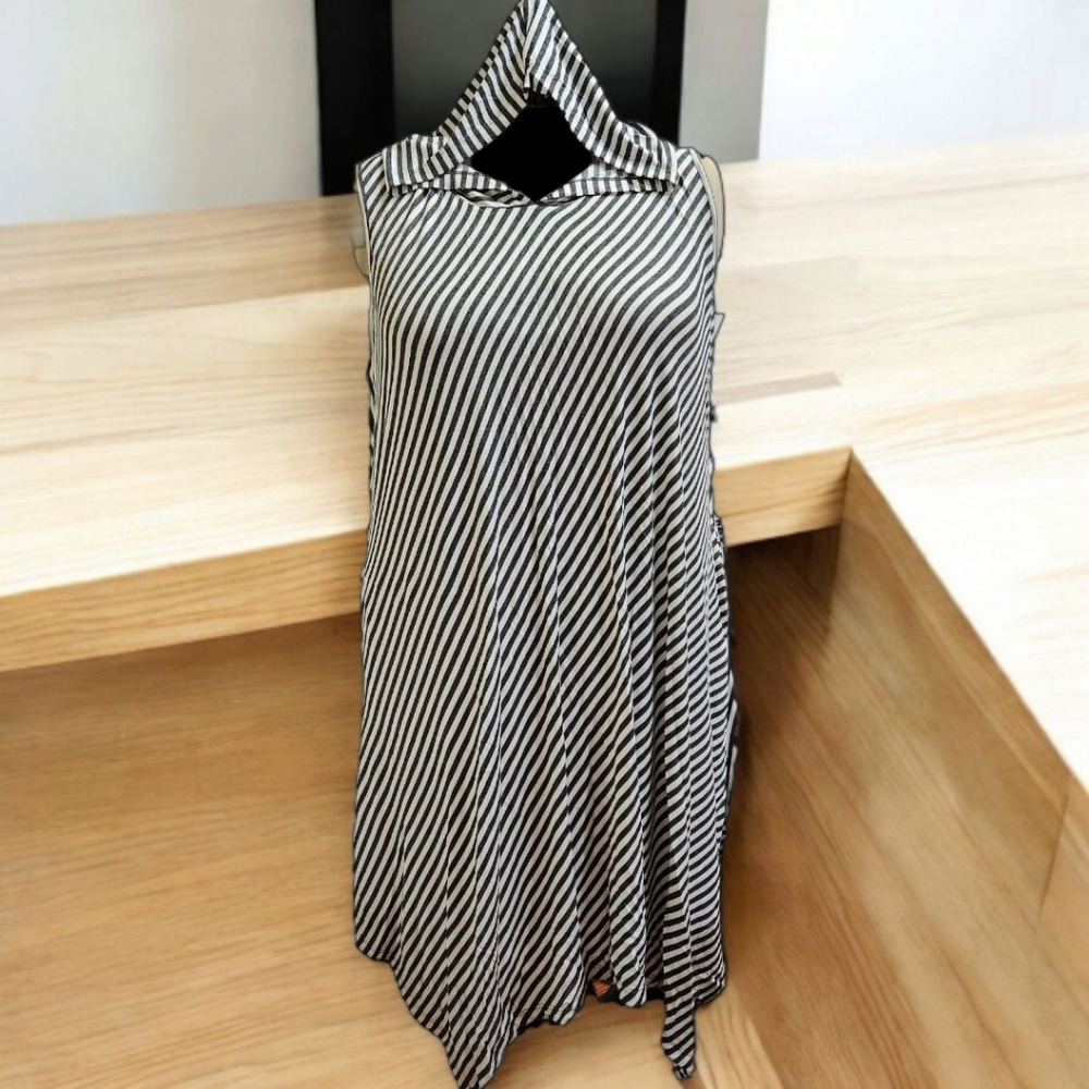 LIVI dress new with tags